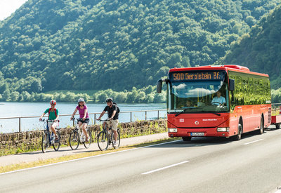 Ganz schön steil: Der Bus fürs Fahrrad